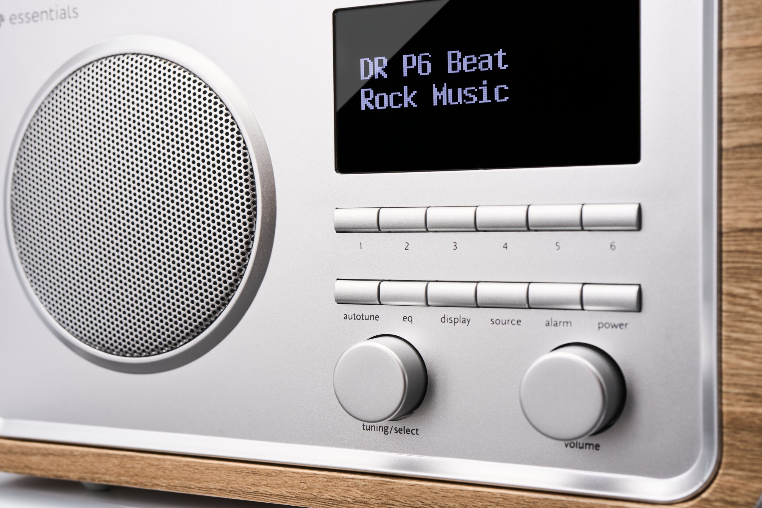 Essentials Radio1 image 12