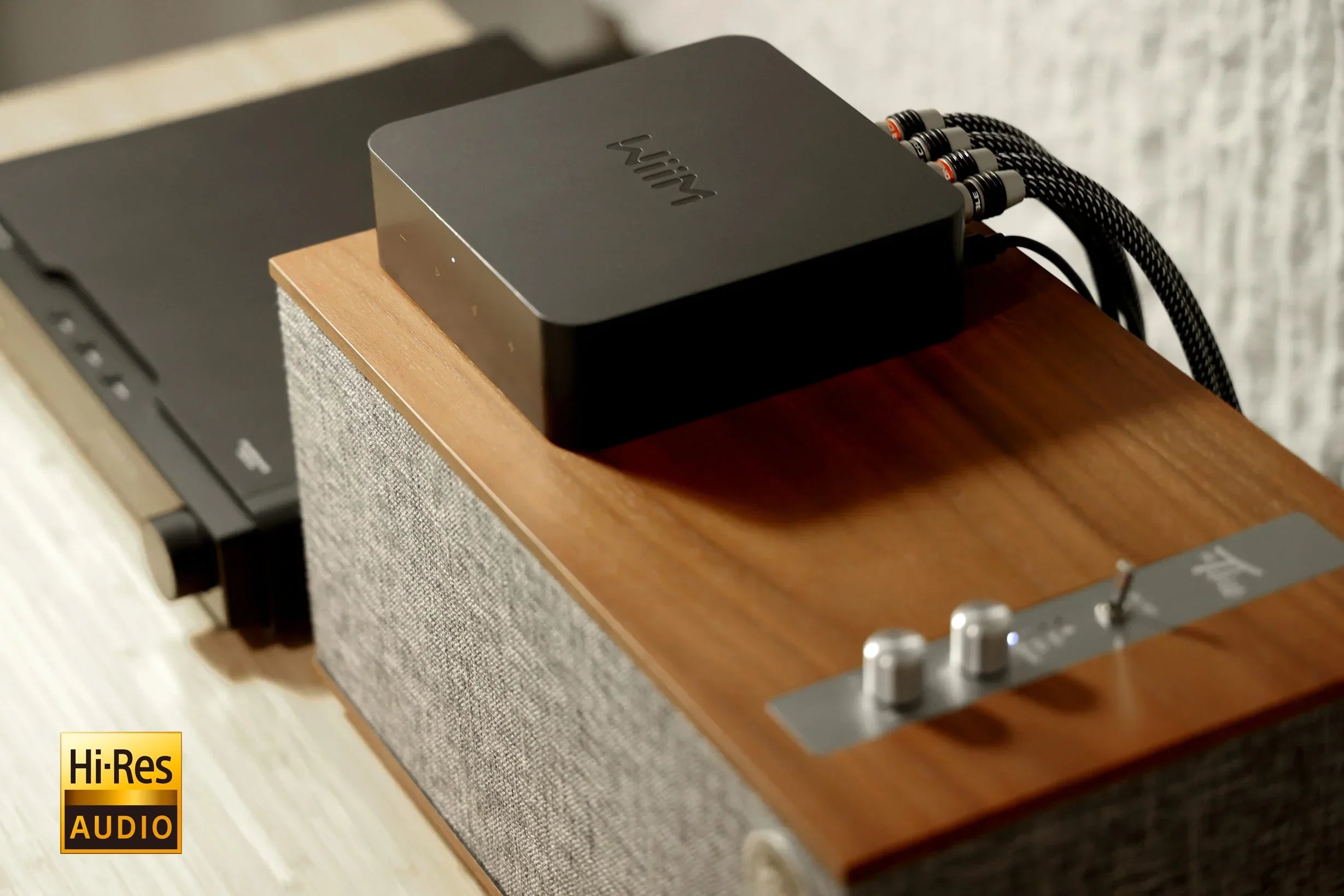 WiiM Pro Plus Ultra Hi Res Audio Streamer mit Fernbedienung 