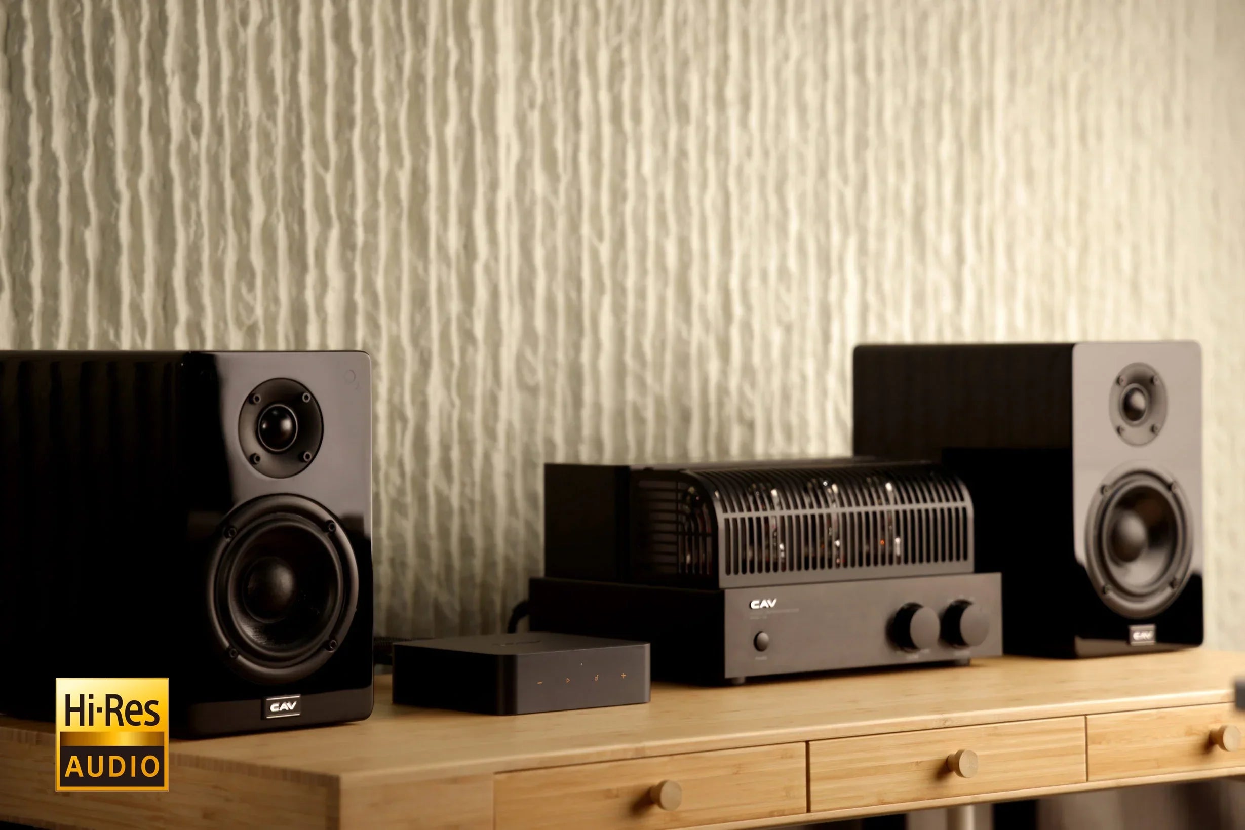 WiiM Pro Plus Ultra Hi Res Audio Streamer mit Fernbedienung 